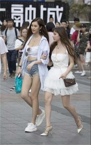 男主招来的女房租电影名