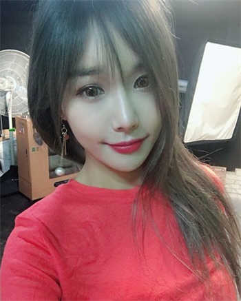 影业国民女神苏小小主演