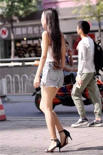 七彩公寓 在线观看