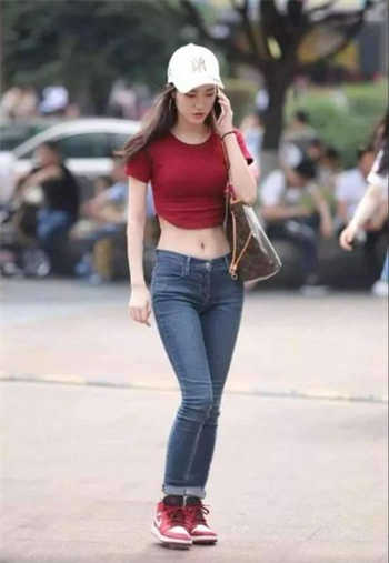 烟花之盛沈重