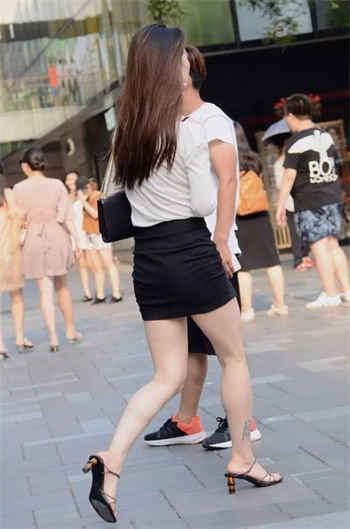 海中月funny2333