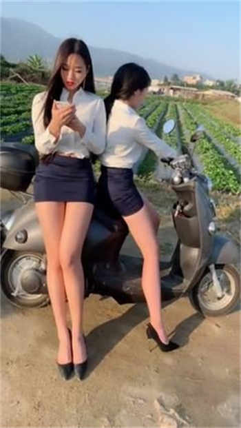 两个人去酒吧妻子上台