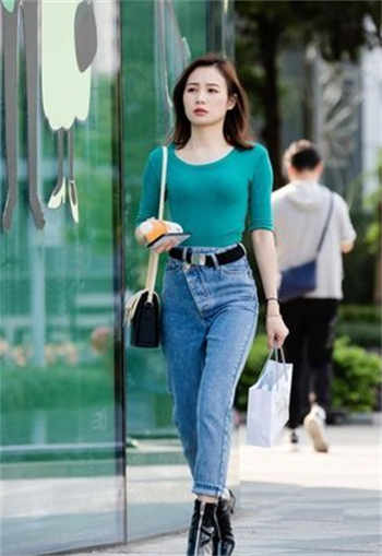 赵英子抖音擦边照片