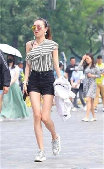 疯狂列车完整版免费国语