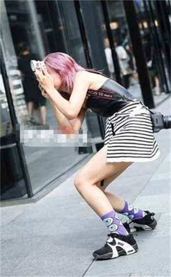 围裙妈妈和大憨修水龙头