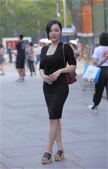 女子怀孕狗胎产下图片